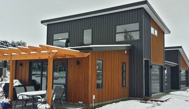 Shotover Gold Apartment central to ski fields - underfloor heating