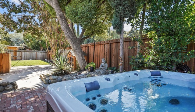 Show Stopping Rare Mid Century Modern Eichler Home!