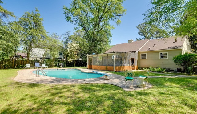 Shreveport Home w/ Private Pool & Screened Porch!