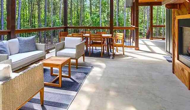 Shuffleboard | Fire Pit | Cornhole | Hot Tub