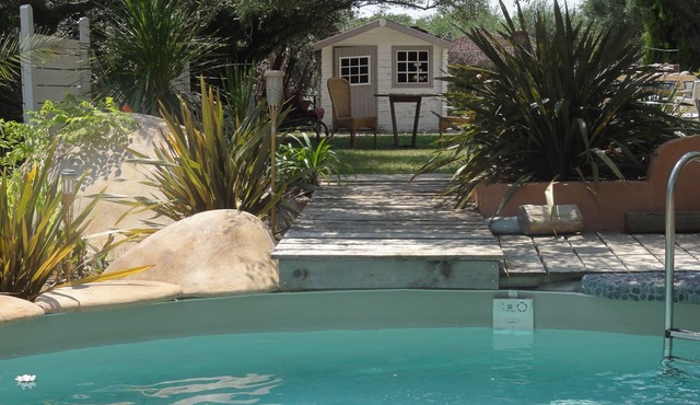 SIANDAKI CHARMING ACCOMMODATION SWIMMING POOL JACUZZI OPTIONAL