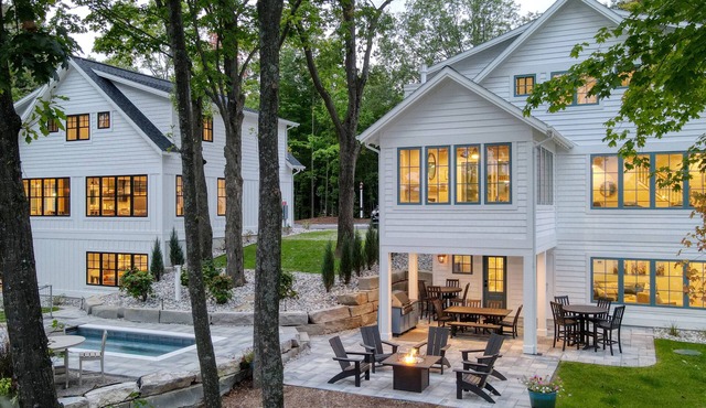 🏞️ Side-by-Side Serenity Lakefront Homes w/Hot tub