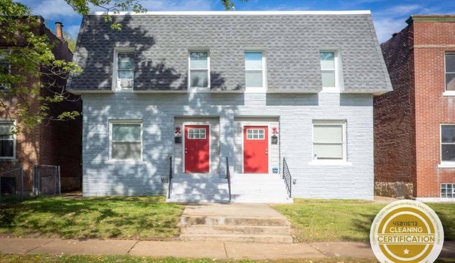 Side-by-Side Units|6BR|Best Location/ABODEbucks