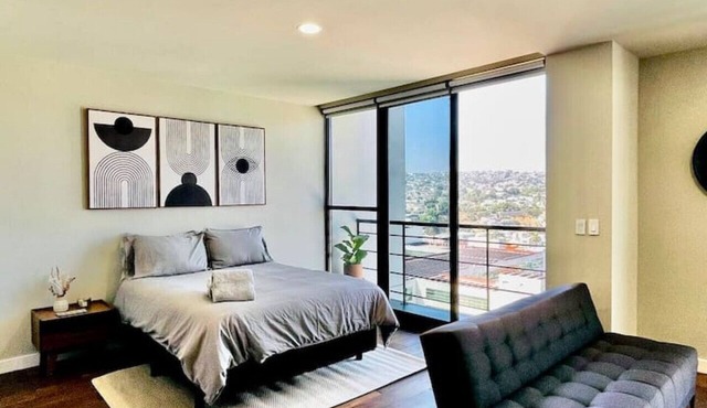 SIE7E by Cosmopolitan Tijuana