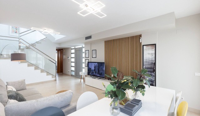 SIENNA - Only Families House