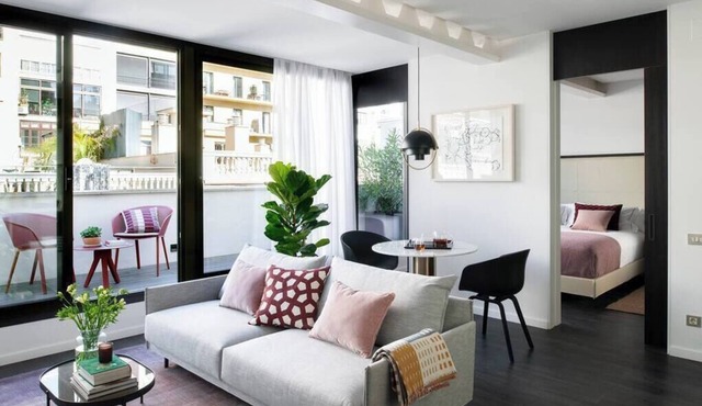 SIENNA - Penthouse in Barcelona with Private Terrace
