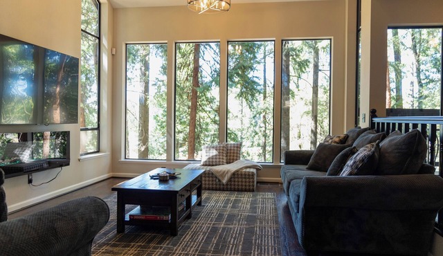 Sierra Cabin Retreat-Lake View and Trails