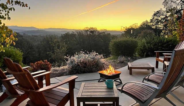 Sierra Ranch- Yosemite Views * EV Charger *