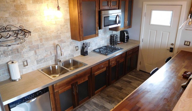Sierra Vista Guest House-With Hot Tub For Stargazing-No Extra Cleaning/Pet Fees