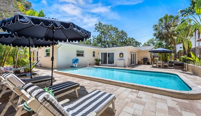 Siesta Dolce | Luxury Siesta Key Home w/Private Heated Pool, Close To Beach!