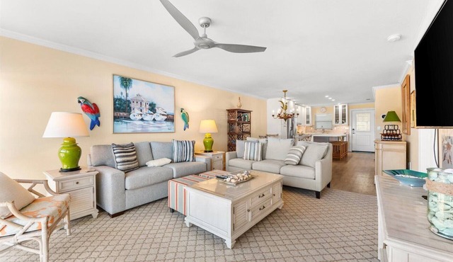 Siesta Key 2 br/2 ba - Locally managed. Welcome!