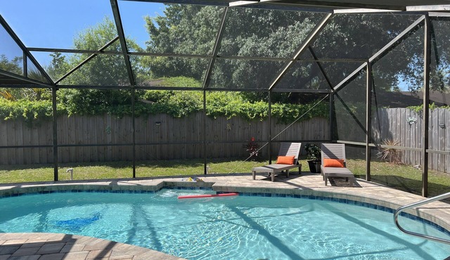 Siesta Key Beach Family Oasis - 3BR House with Heated Pool in Sarasota!n