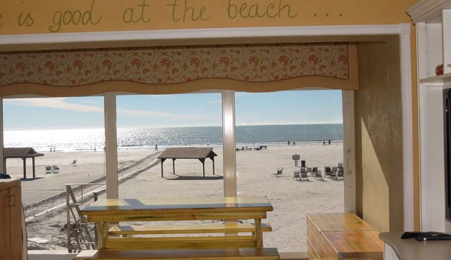 Siesta Key, beach front condo on America's #1 Beach! 2 BR, 2 Bath, Sleeps 6