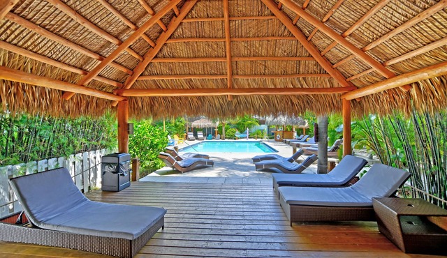 Siesta Key Palms Resort