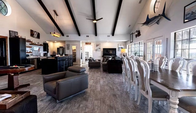 Siesta Shores Lakehouse Escape