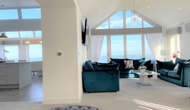 Signal House - A Stunning Beach House - completion 2021