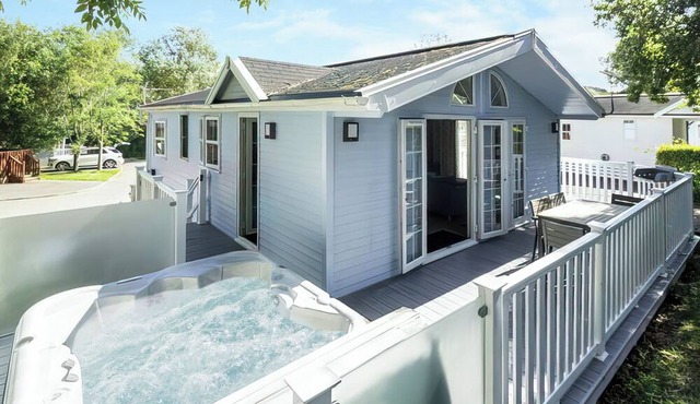 Signature 2 Plus Lodge