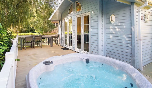 Signature 4 Plus Lodge