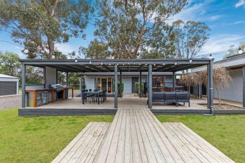 Signature Accommodation Loddon Retreat