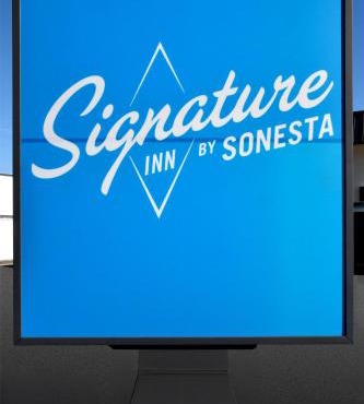Signature Inn Medford Downtown - Newly Renovated