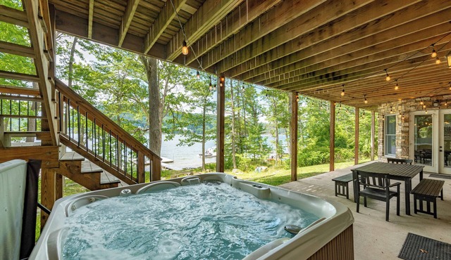 Signature Lake Estate w/Theater & Dock Slip