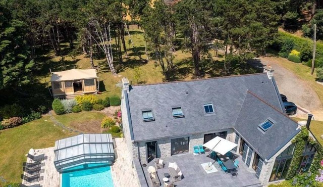 Signature Villa with Blue Horizon & Pool