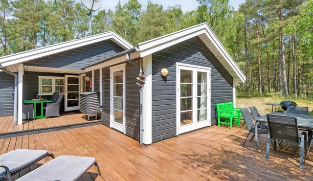 "Signe" - 850m from the sea by Interhome