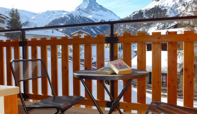 Silence by Interhome