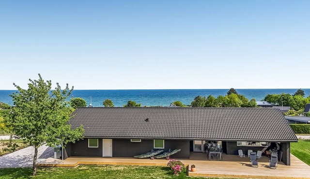 "Siljan" - 400m from the sea by Interhome