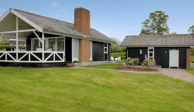 "Silka" - 250m from the sea by Interhome