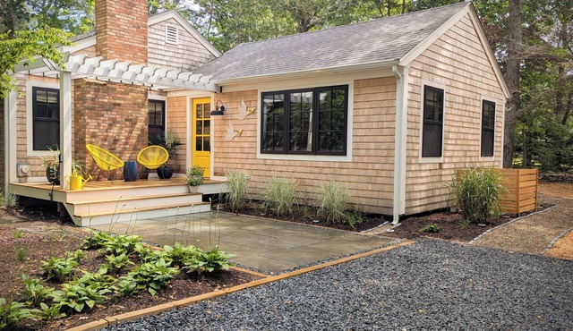 Silly Goose: Beach Days, Game Nights & Chill with A/C, Wi-Fi & Room for 8!