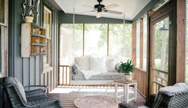 Silo Sweet Stay | Walk to Downtown Fayetteville