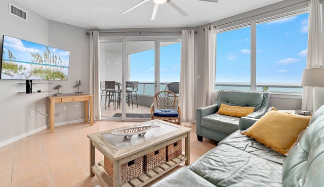 Silver Beach 503 | Gulf-Front + Pet-Friendly & Outdoor Pool