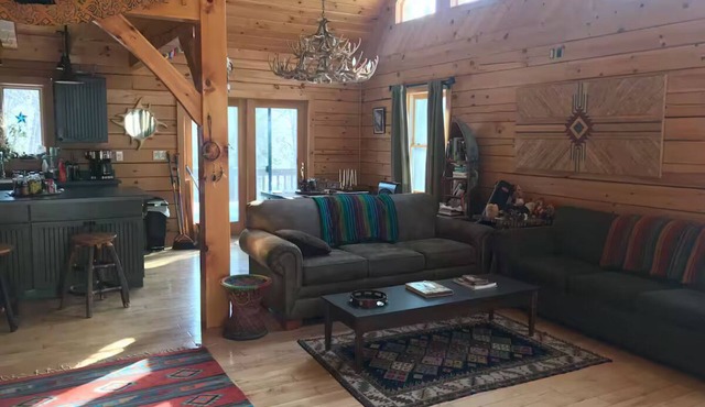 Silver Bear Cabin, 15 minutes from Whiteface!