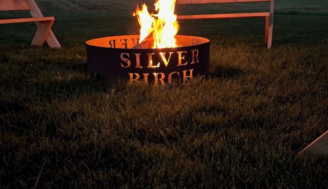 Silver Birch Retreat. Spacious, pet friendly country home