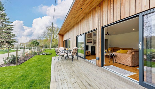 Silver Birch - Two Bedroom House, Sleeps 4