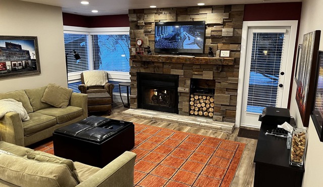 Silver Cliff, steps to Park City Resort, Main St, restaurants, Sundance venues