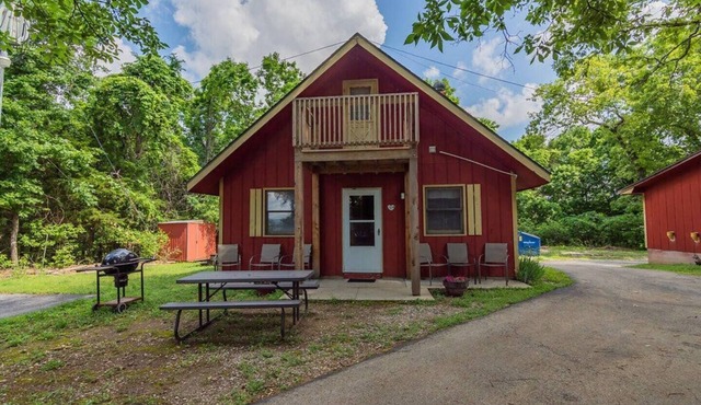 Silver Dollar City 1 Mile - Table Rock Lake - 3 Bed/3 Bath - Woodsy - Foxfire