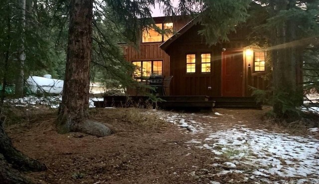Silver Falls—1 mile to Yellowstone, a spacious, quiet retreat near Lamar Valley