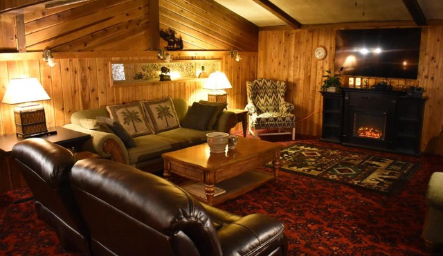 Silver Horseshoe Inn