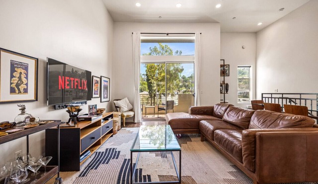Silver Lake 3-Level Townhouse | Views + EV Charger