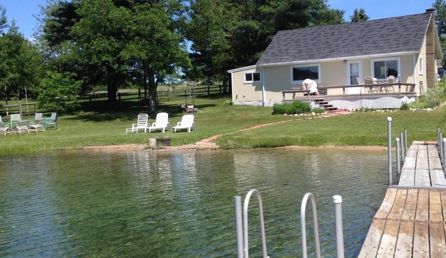 Silver Lake Cottage in Traverse City w/Private Frontage & Pontoon for rent