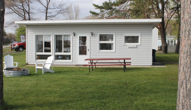 Silver Lake Cottage with a beautiful view of silver lake and the dunes