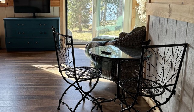 SILVER LAKE STUDIO - Located on Silver Lake & 9 miles from Letchworth State Park