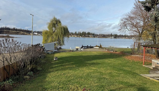 Silver Lake waterfront that is quiet and serene, no extra fees