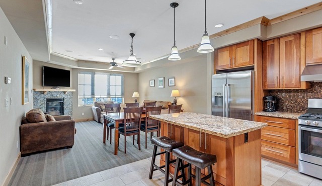 Silver Mountain Condo 202 by Bear Valley Vacation Rentals