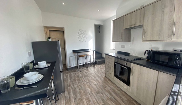 Silver Stag Properties, Ensuite Bedrooms w/Kitchen