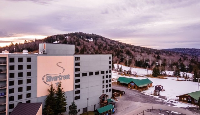 SilverCreek-2 Bedroom, 2 Bath Condo on the slopes w/night skiing!
