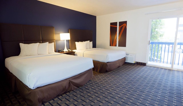 SilverStone Inn North Spokane