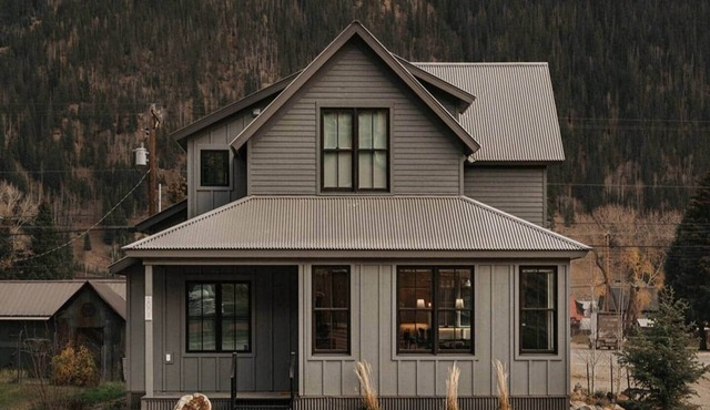 Silverton Summit Retreat